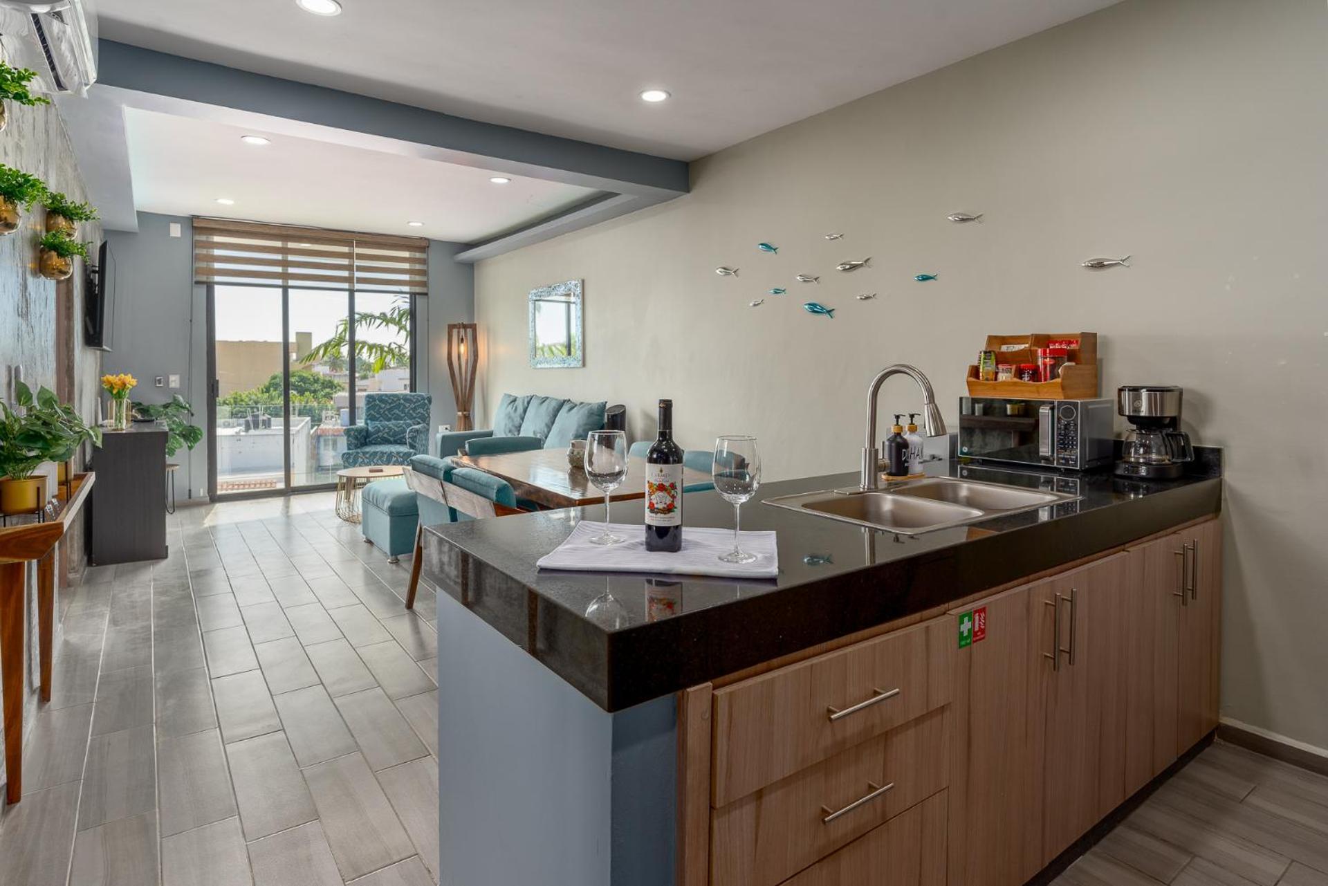 New & Modern, 5 Star Area, Walk 2 Beach, Pool, Views, King Bed Масатлан Экстерьер фото